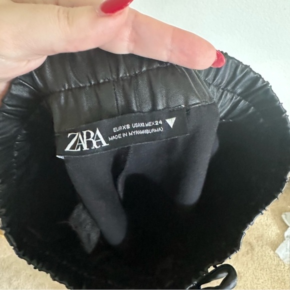 👽 Zara Waxed Effect Faux Leather Pants +FREE GIFT! - Picture 6 of 7